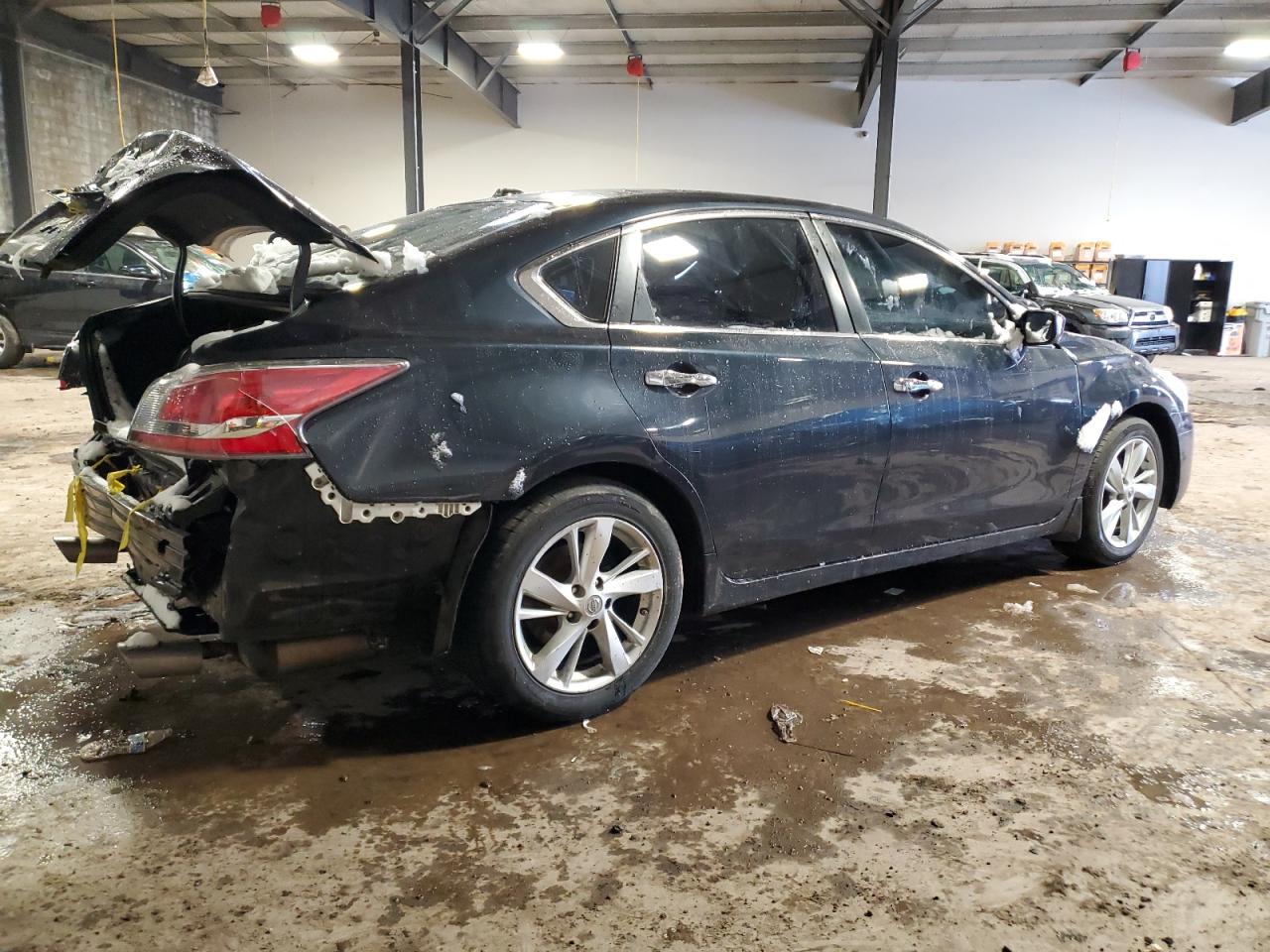 2015 Nissan Altima - Image 3