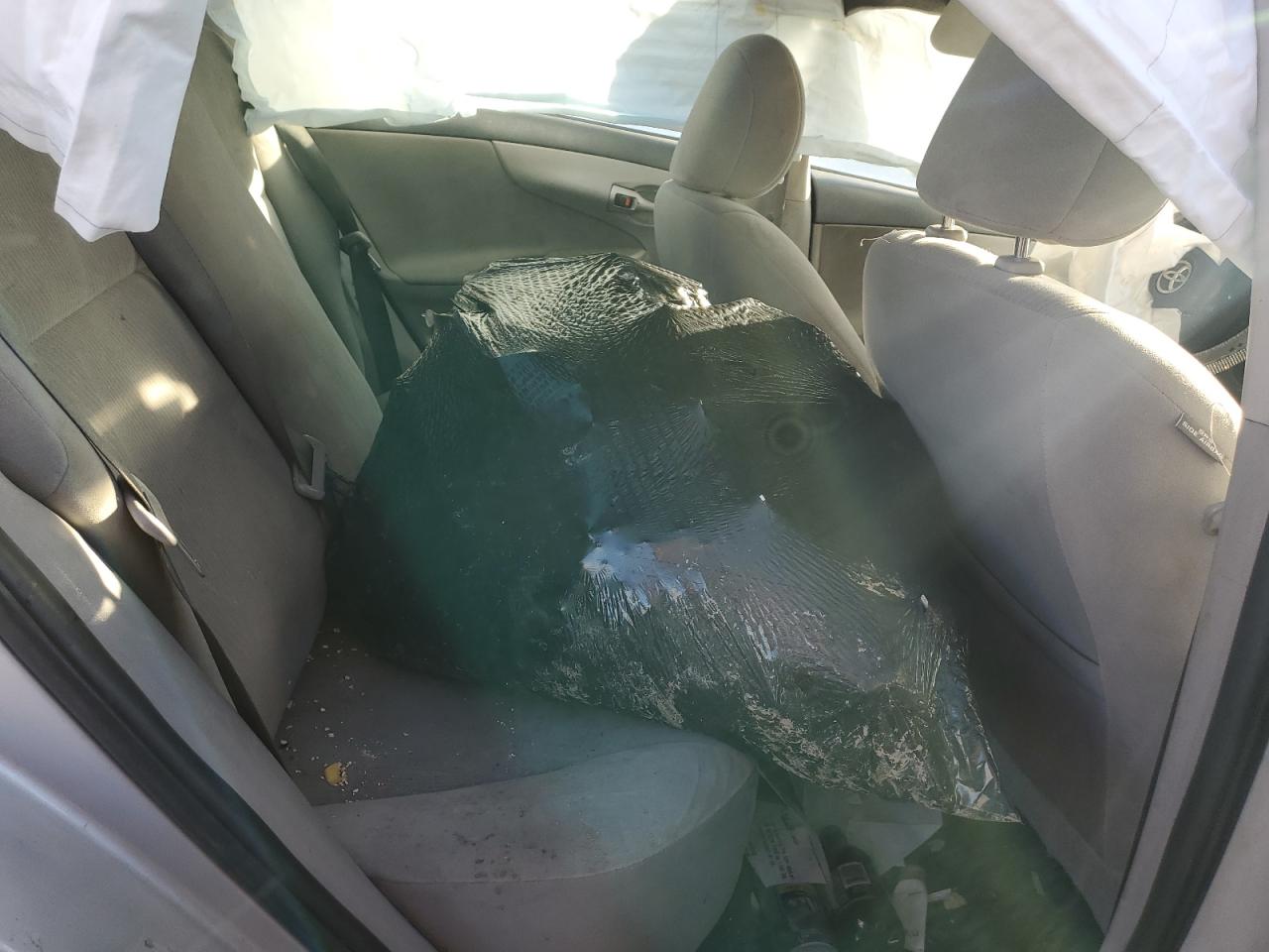 2012 Toyota Corolla - Image 10