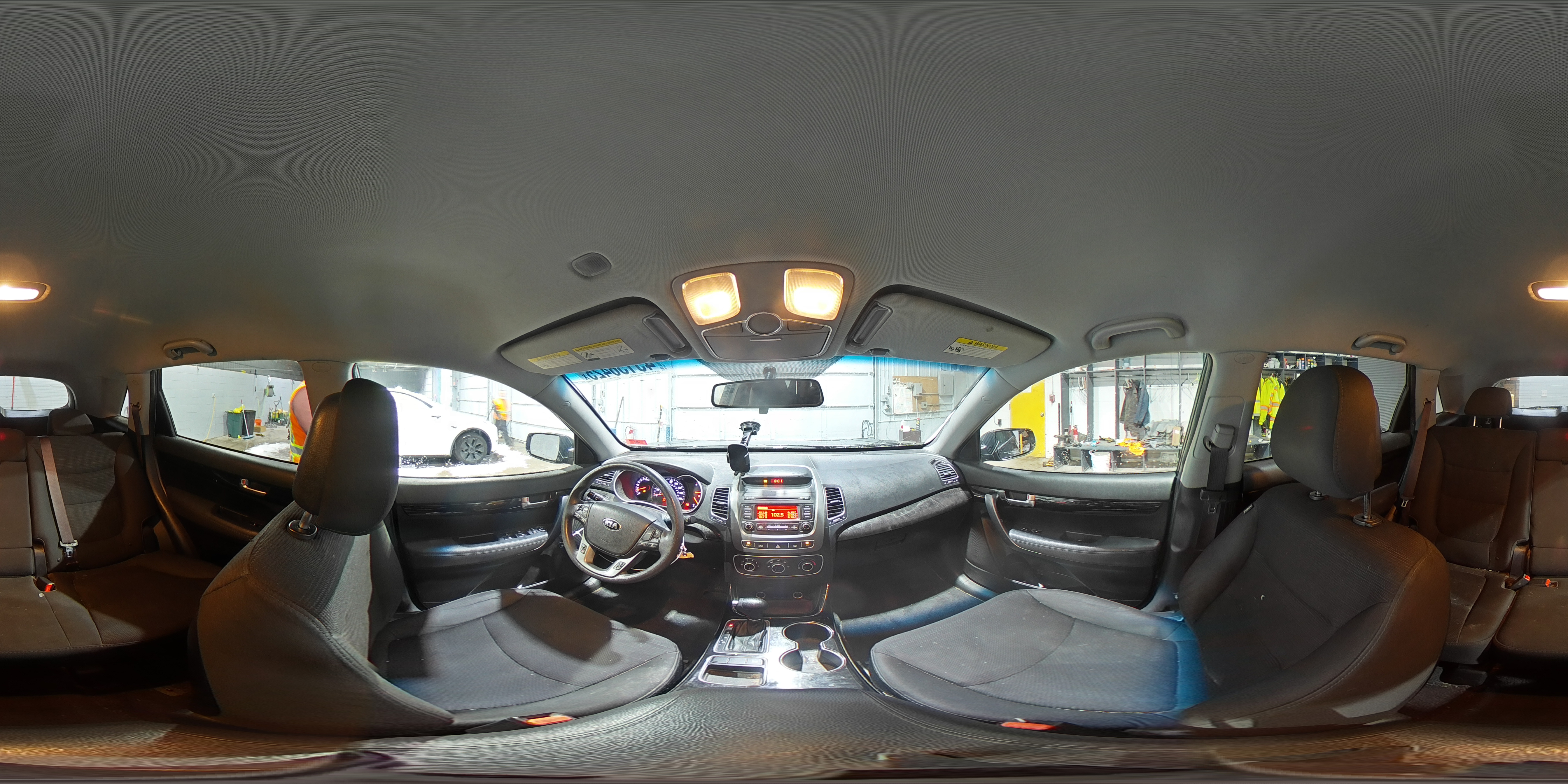 2014 Kia Sorento - Image 16