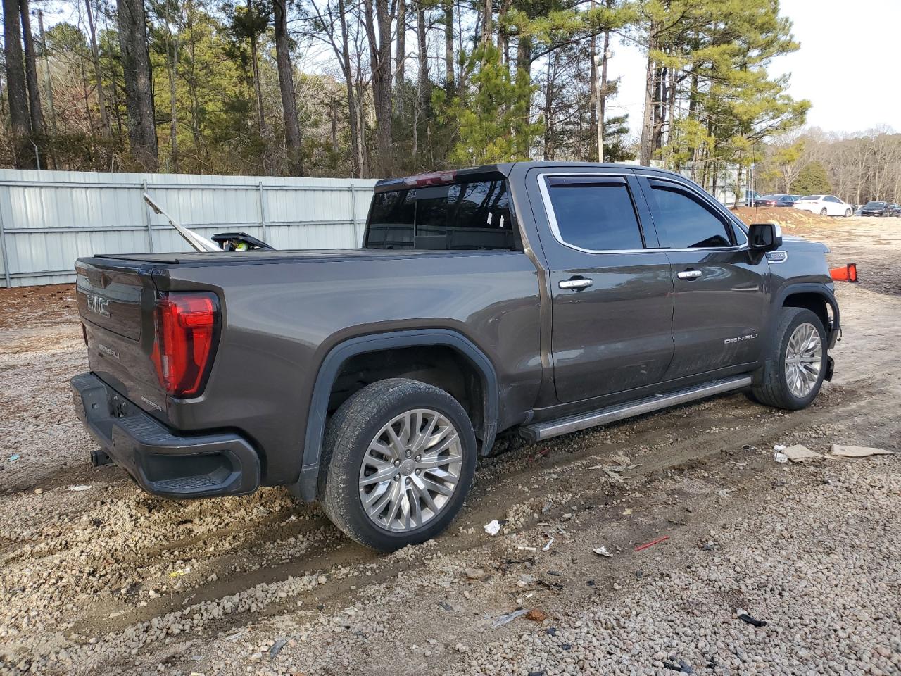 2019 GMC Sierra - Image 3