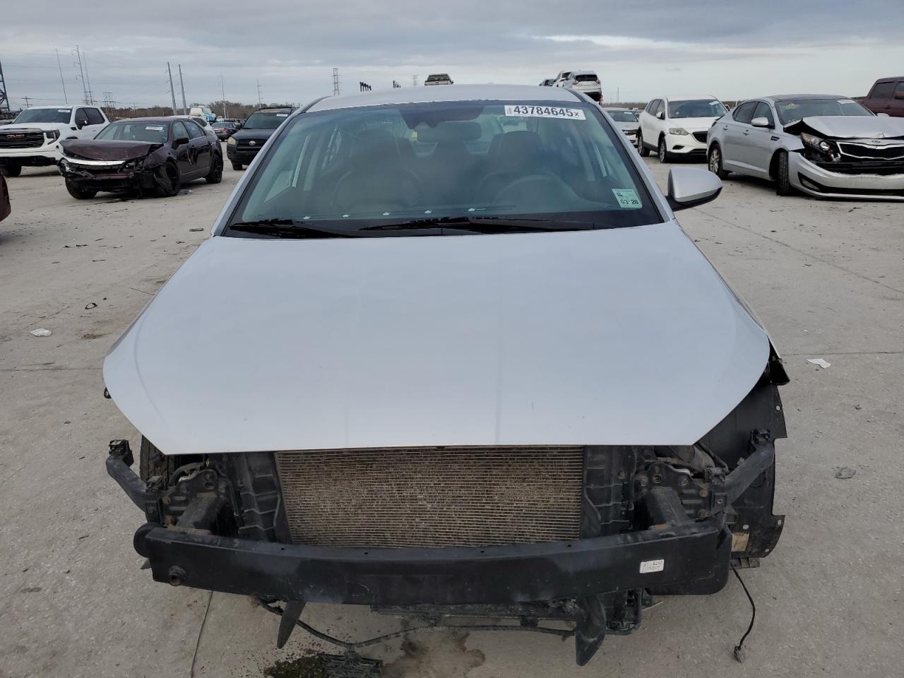 2019 Hyundai Elantra - Image 5