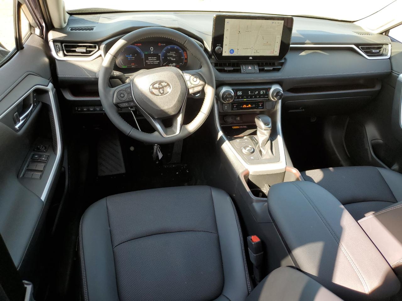 2024 Toyota RAV 4 - Image 8