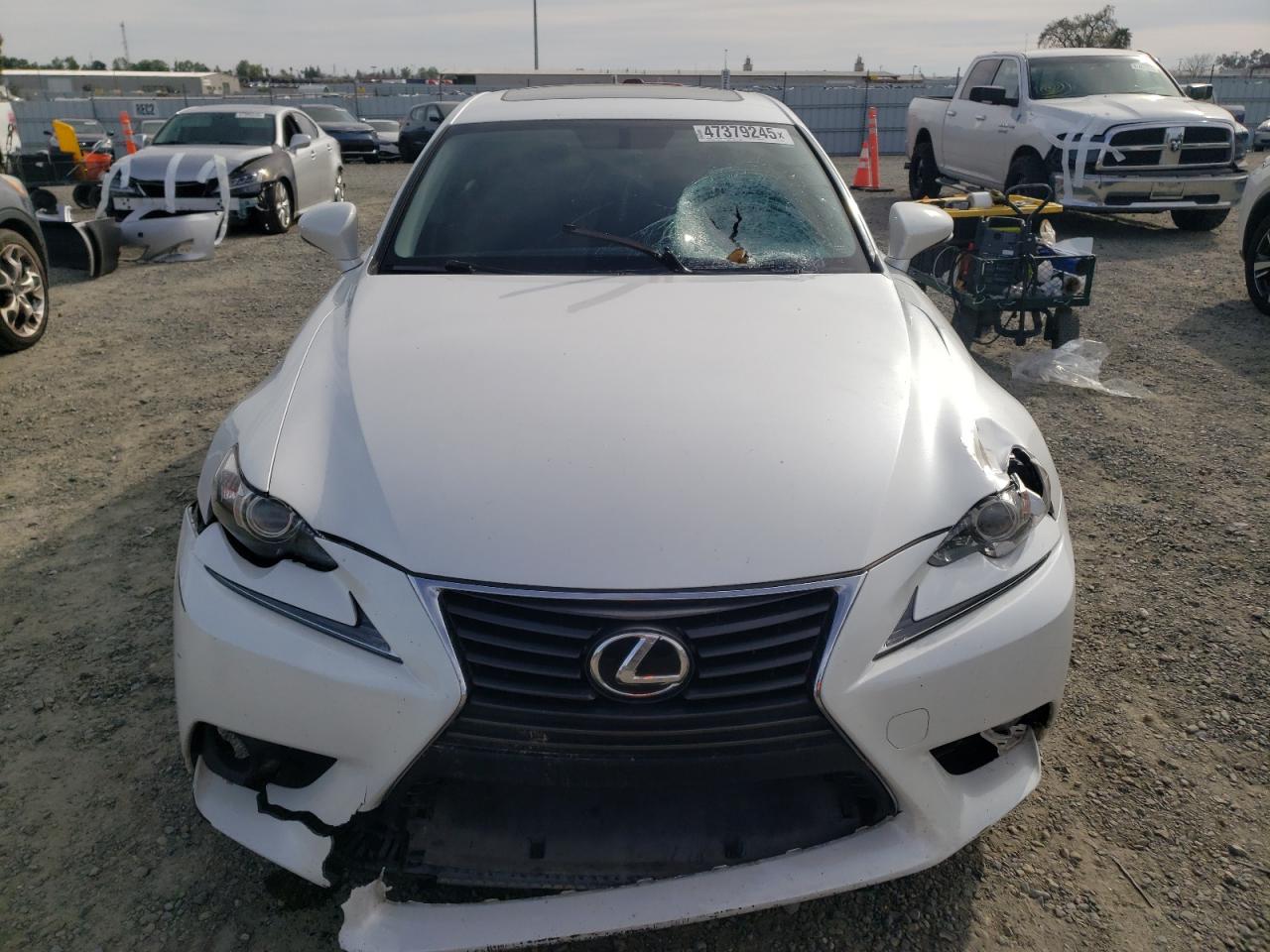 2016 Lexus IS - Image 5