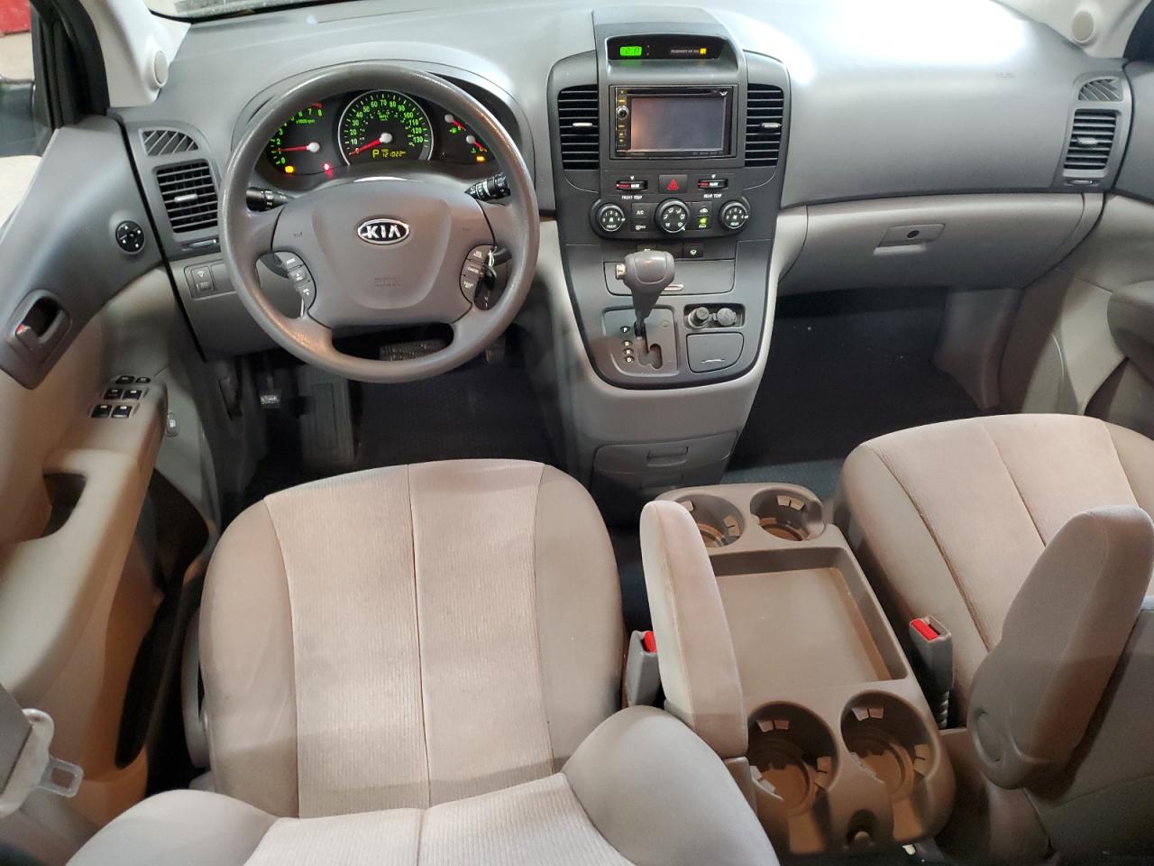 2012 Kia Sedona - Image 8