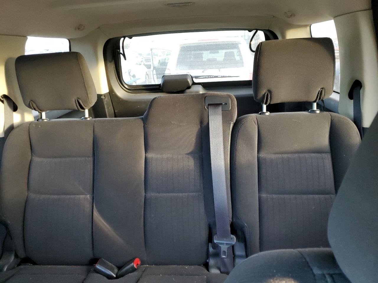 2010 Ford Explorer - Image 10