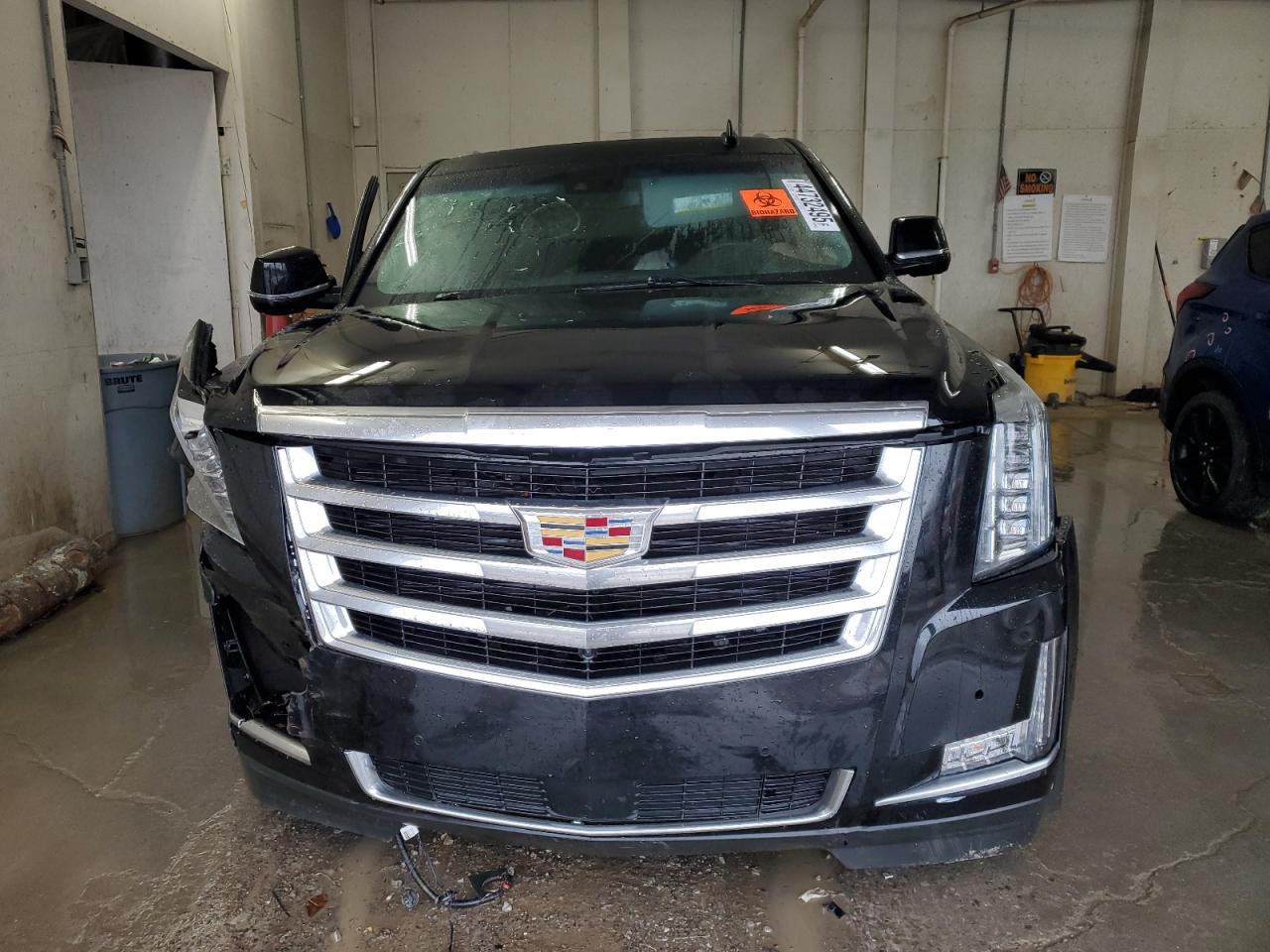 2018 Cadillac Escalade - Image 5