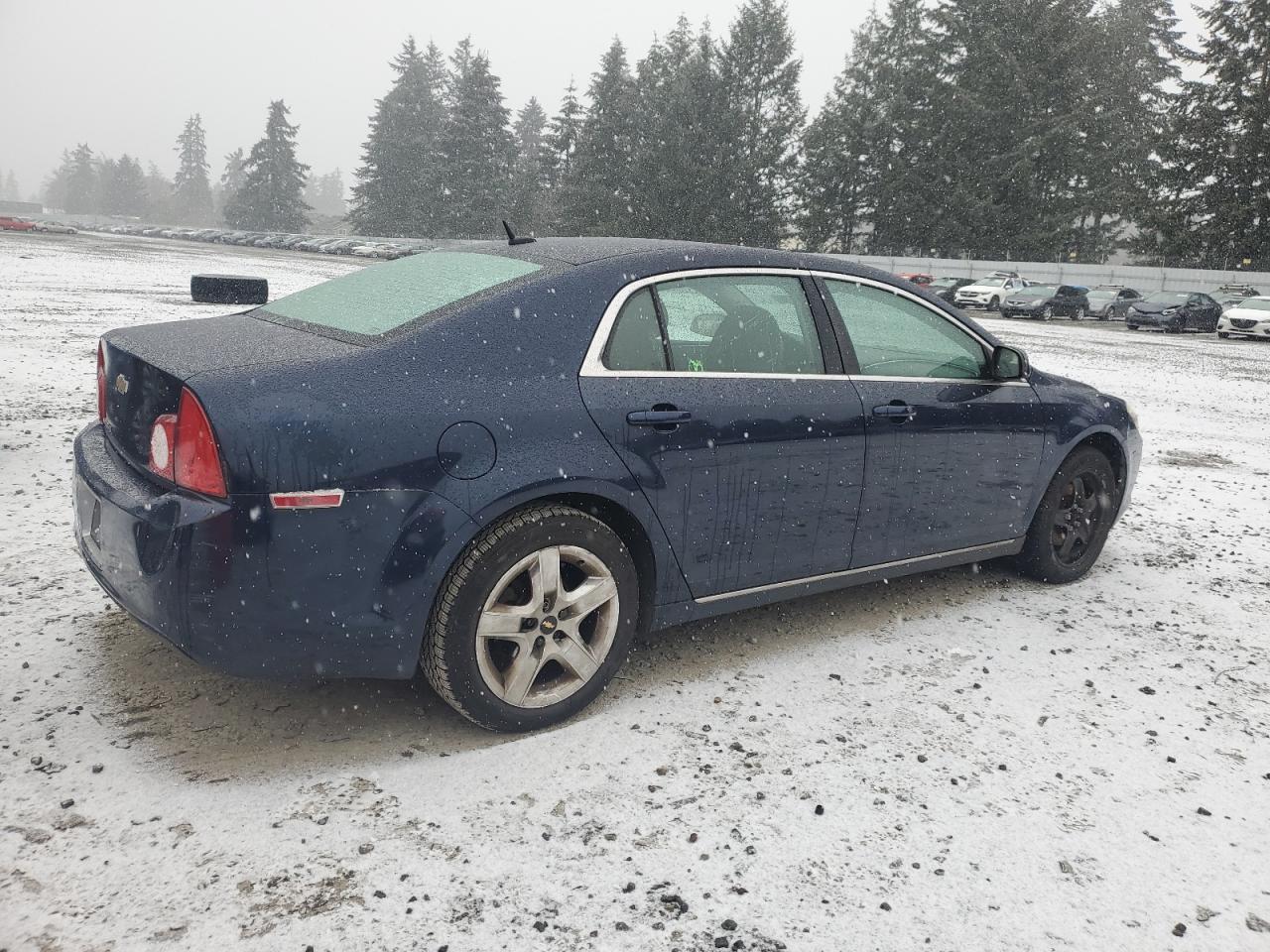 2010 Chevrolet Malibu - Image 3