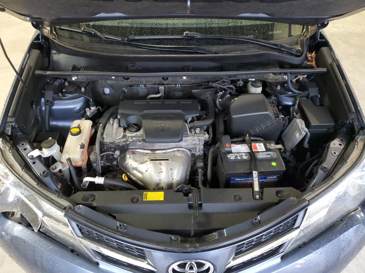 2013 Toyota RAV 4 - Image 12