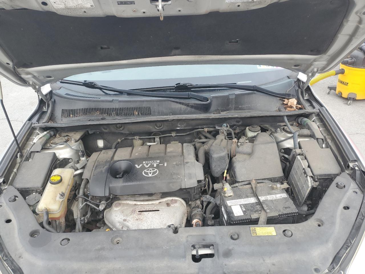 2010 Toyota RAV 4 - Image 11