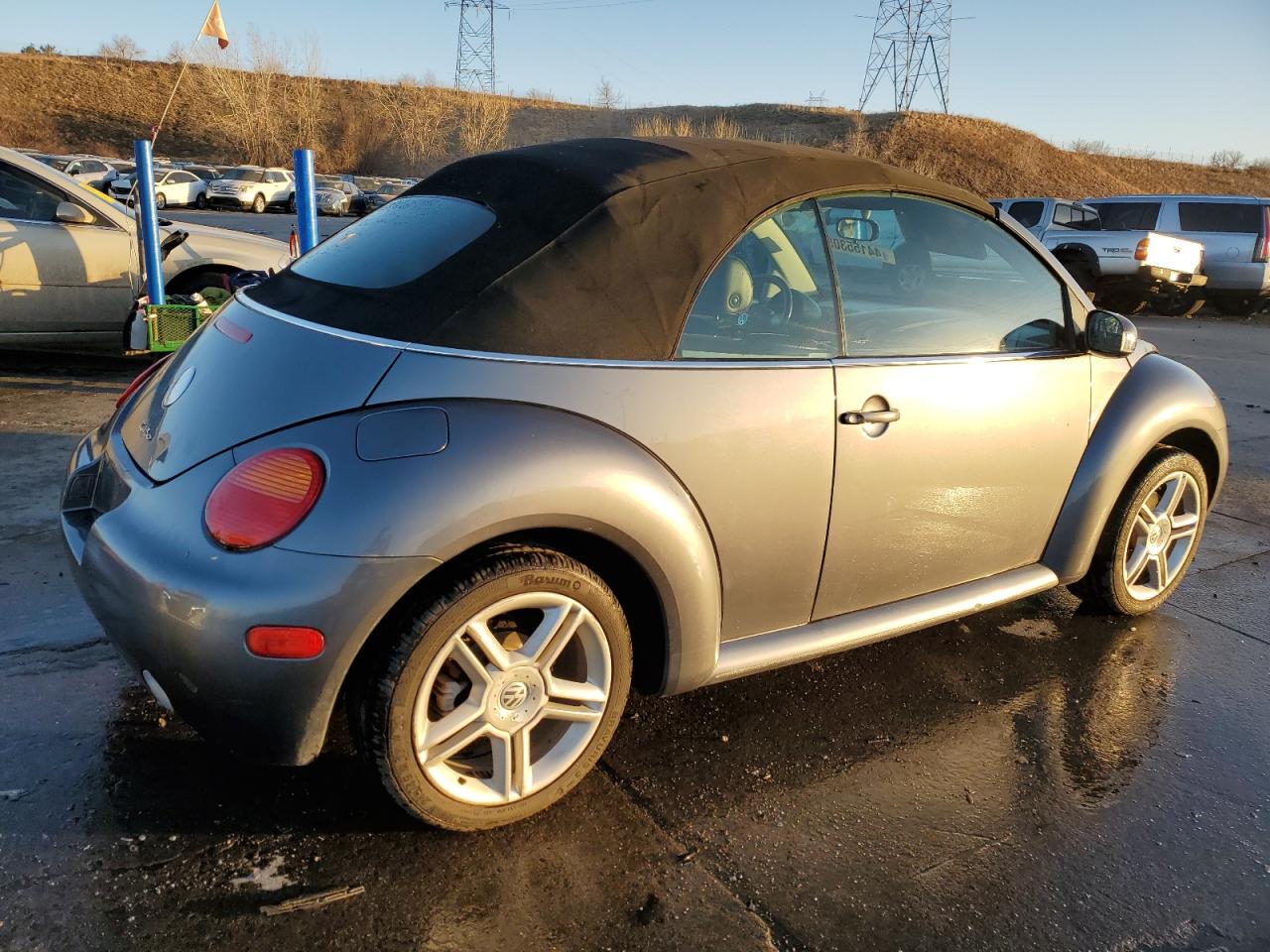 2005 Volkswagen Beetle - Image 3