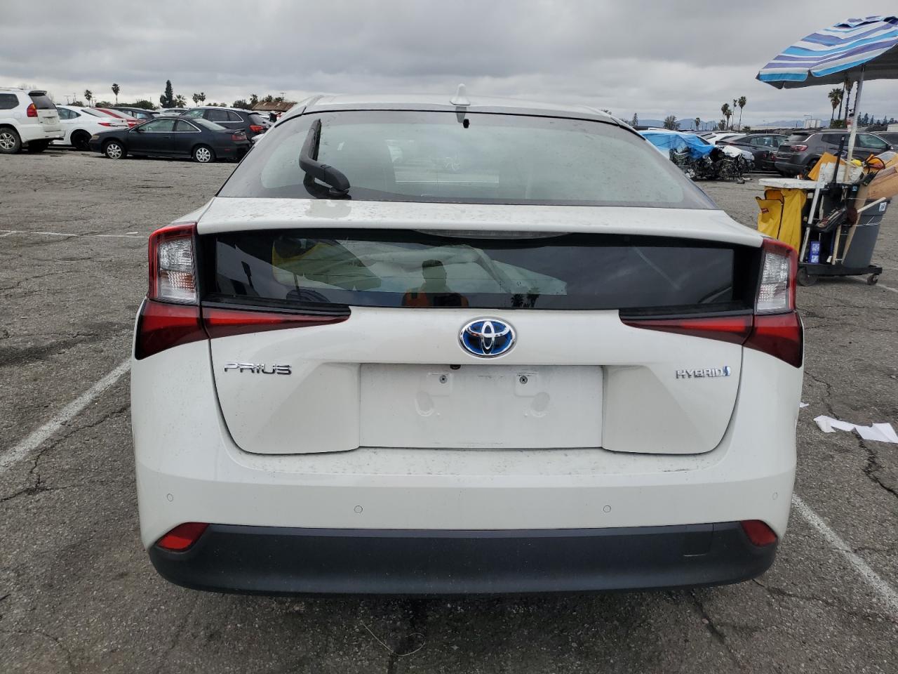 2020 Toyota Prius - Image 6