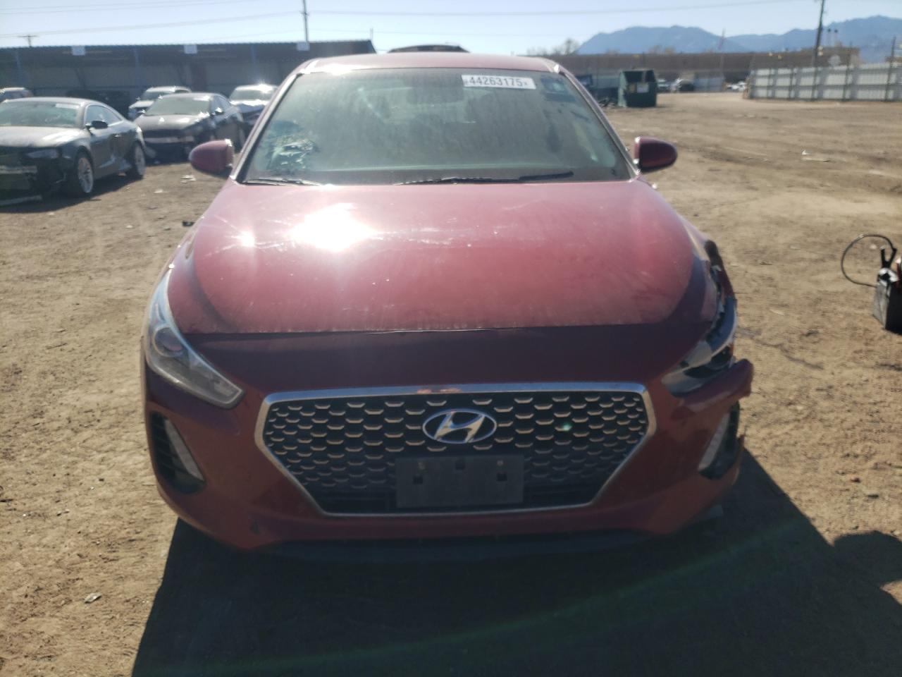2018 Hyundai Elantra - Image 5