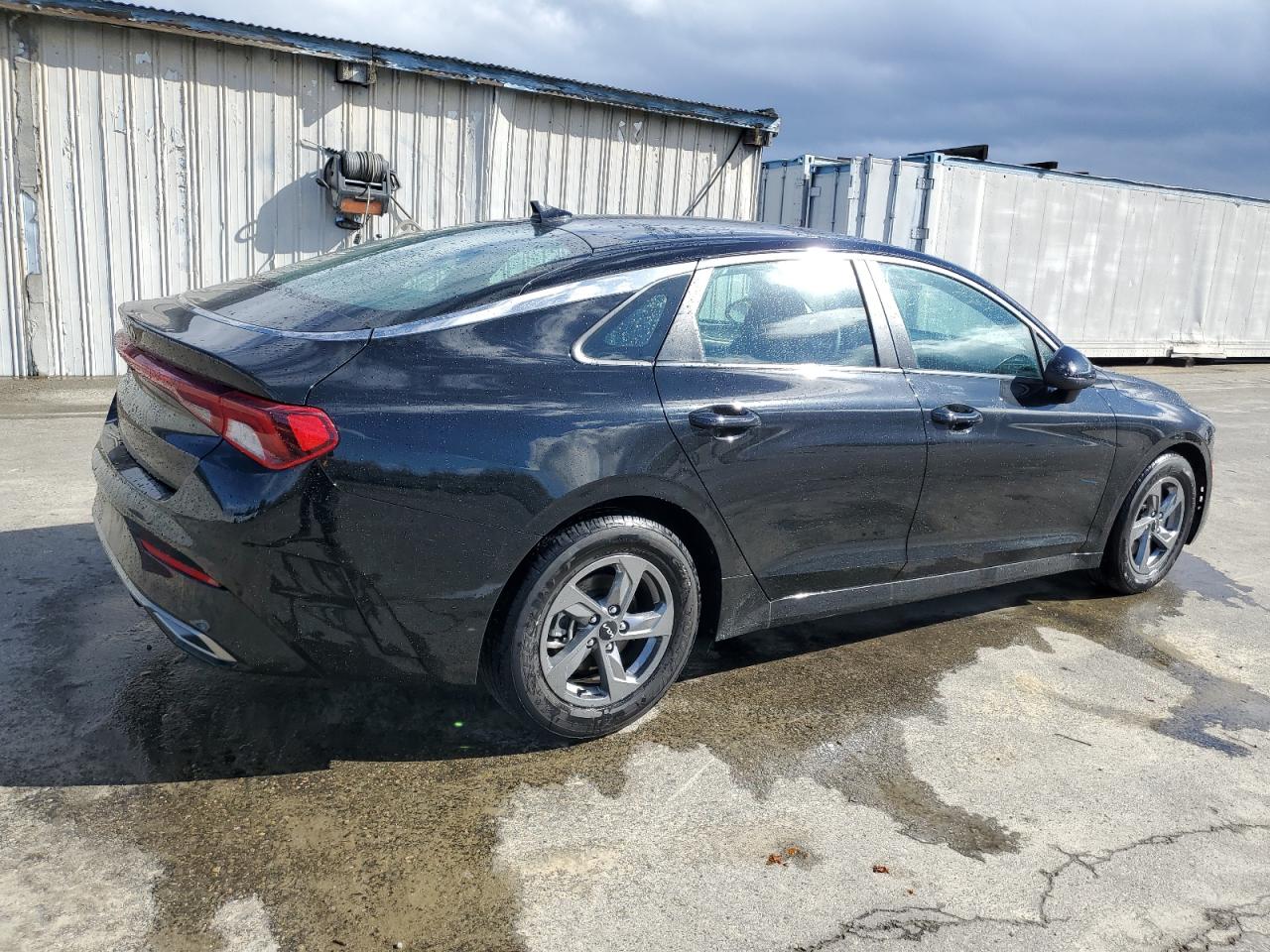 2023 Kia K5 - Image 3