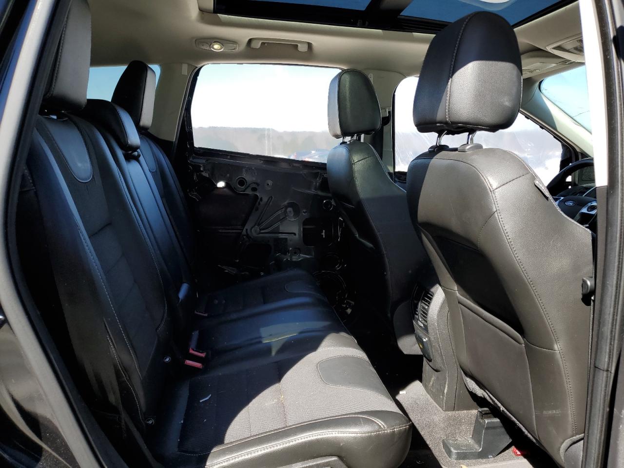 2015 Ford Escape - Image 12