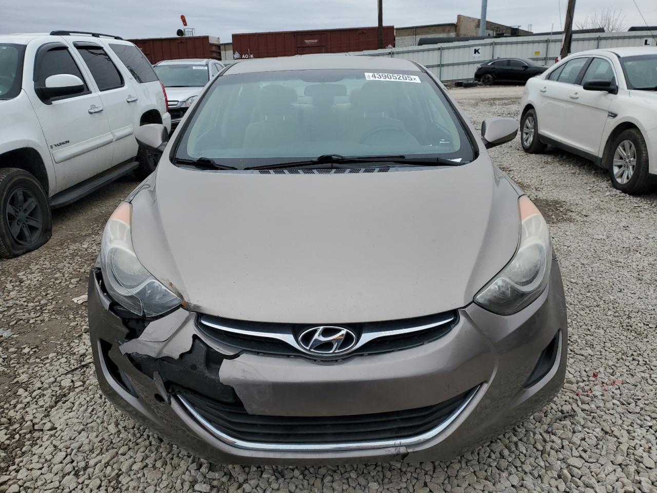 2013 Hyundai Elantra - Image 5