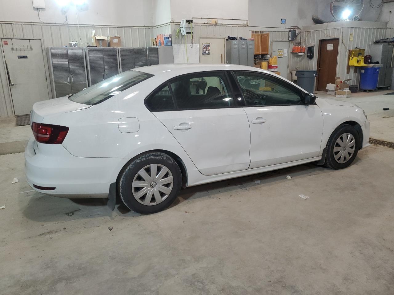 2016 Volkswagen Jetta - Image 3