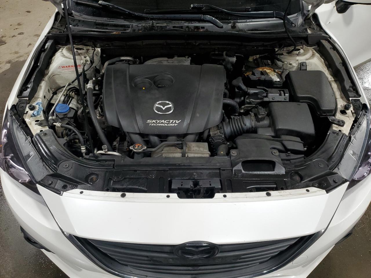 2015 Mazda 3 - Image 12