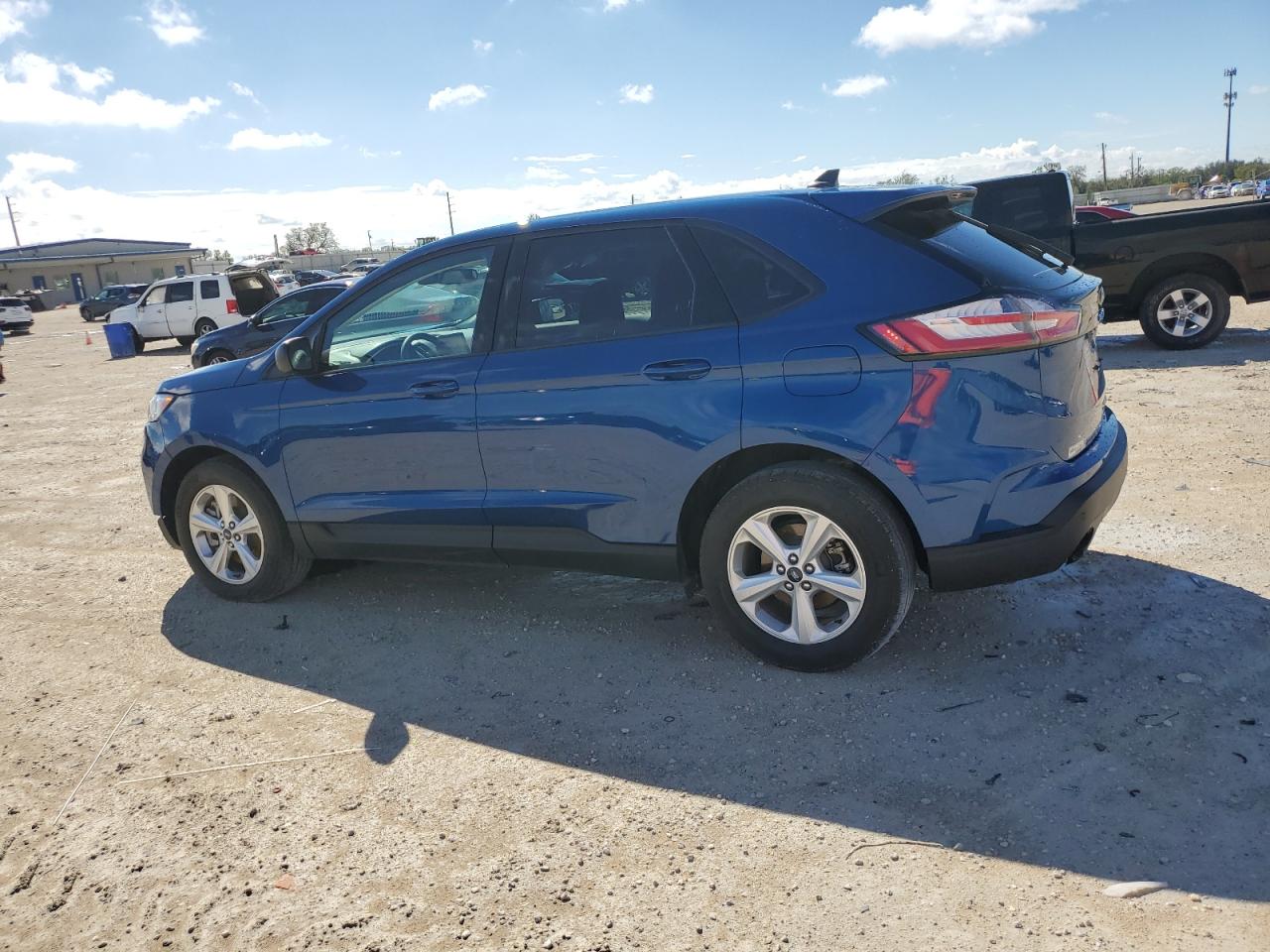 2021 Ford Edge - Image 2