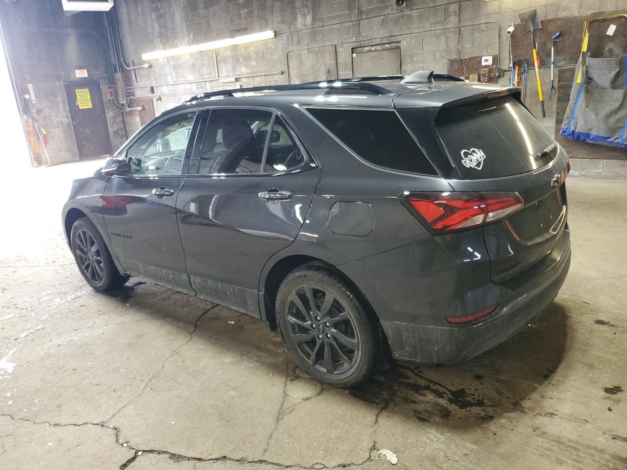 2023 Chevrolet Equinox - Image 2