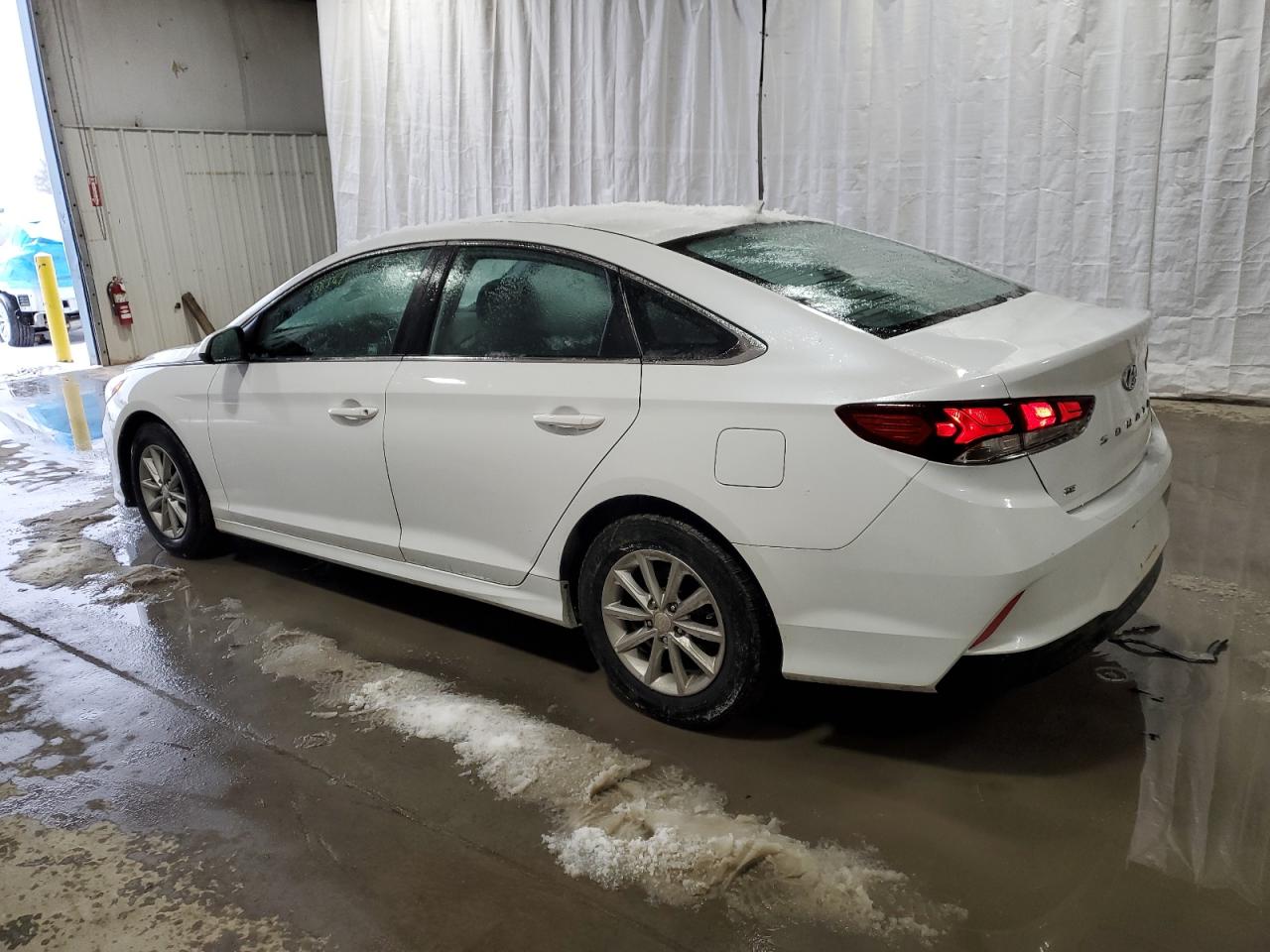 2019 Hyundai Sonata - Image 2