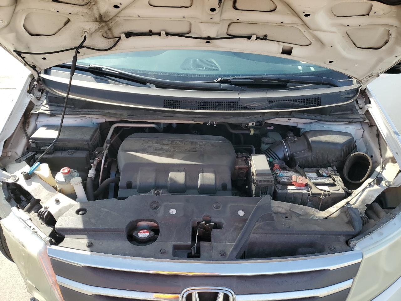 2012 Honda Odyssey - Image 13