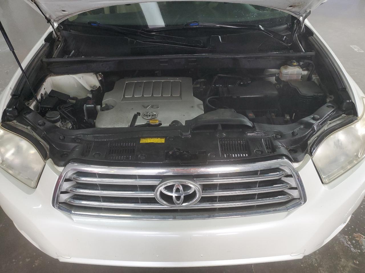 2008 Toyota Highlander - Image 12
