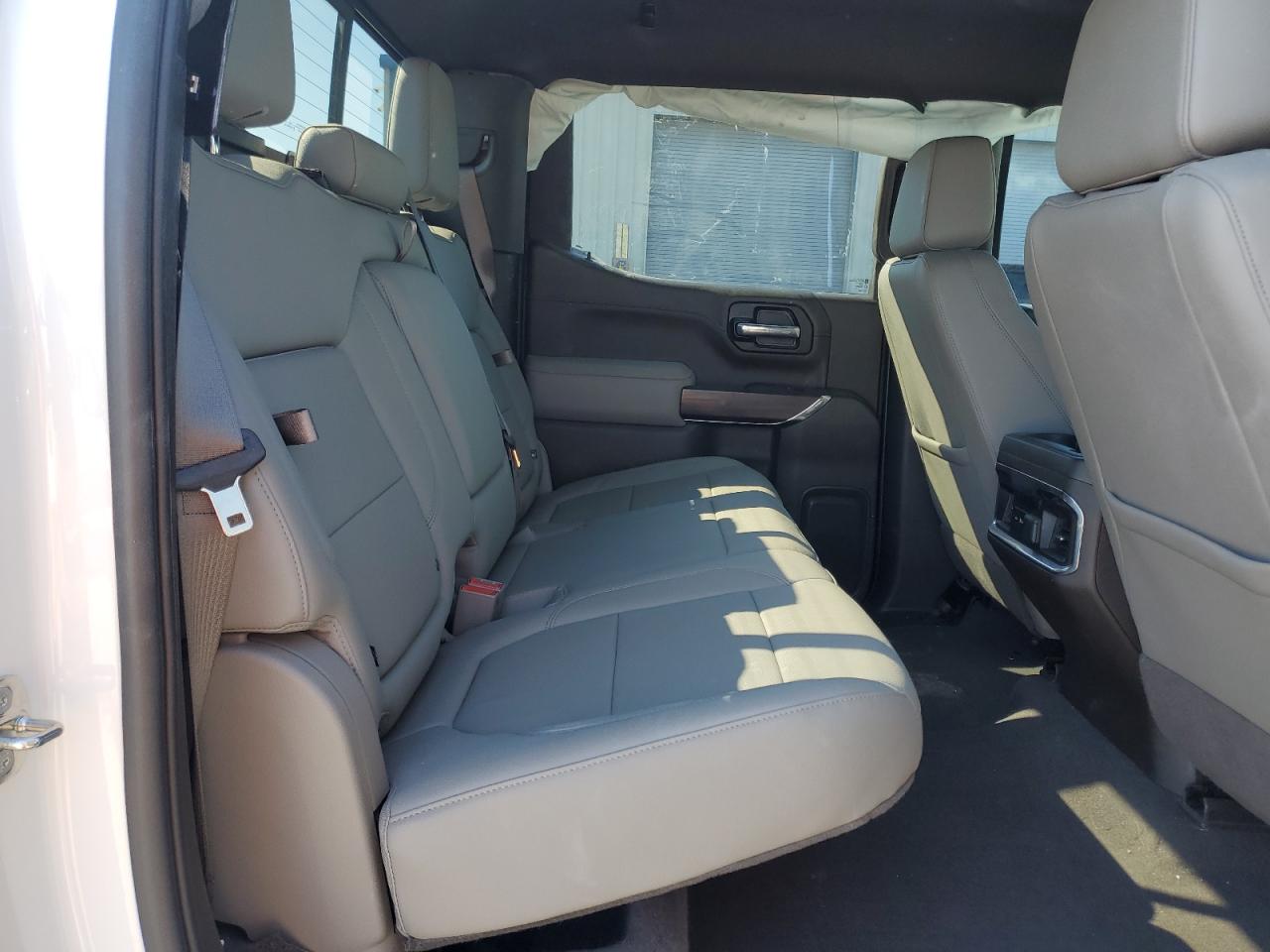 2022 GMC Sierra - Image 11