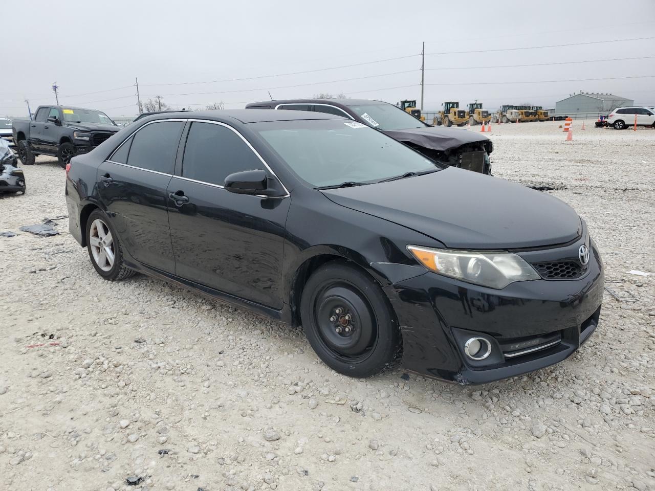 2014 Toyota Camry - Image 4