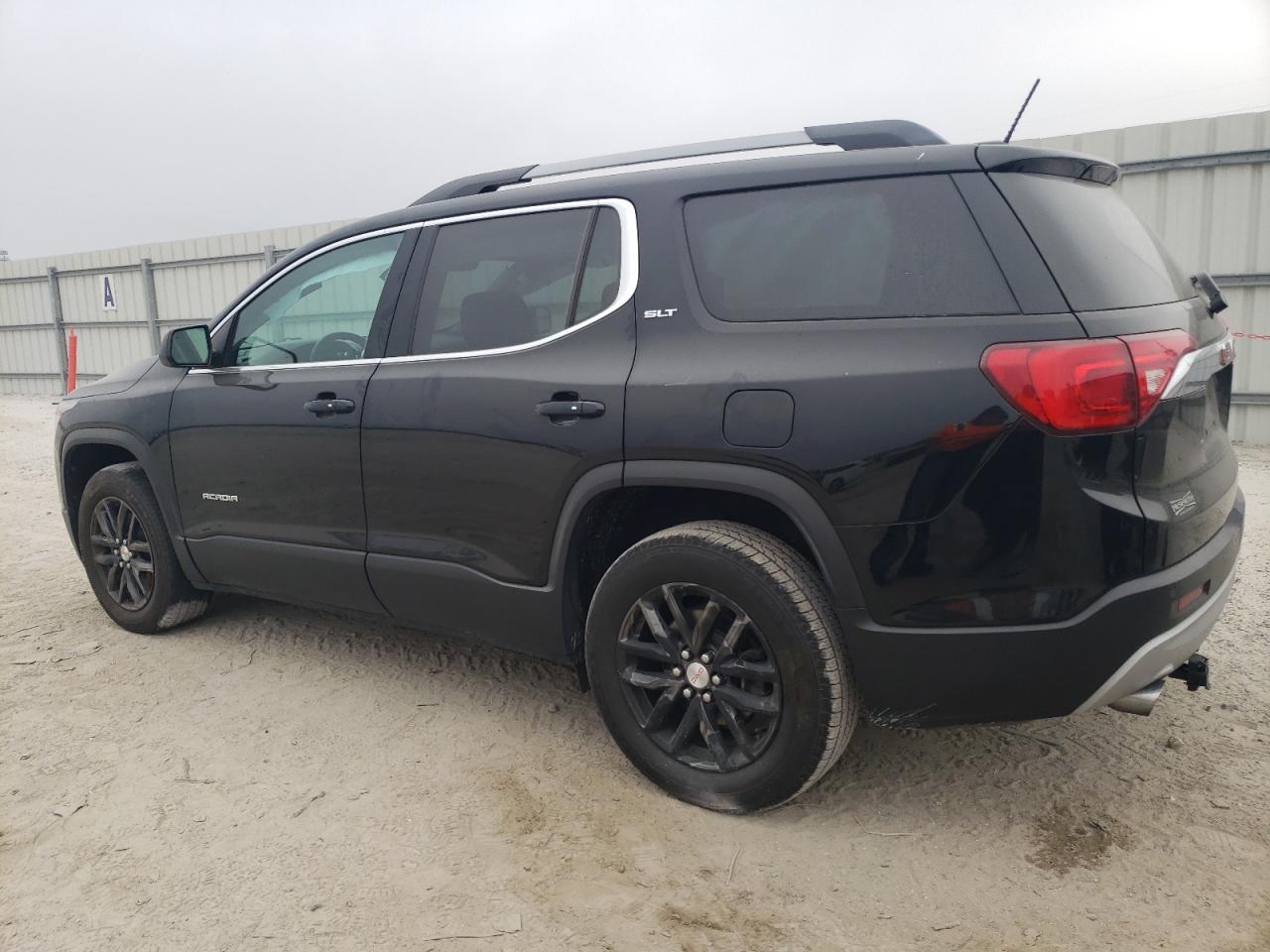 2019 GMC Acadia - Image 2