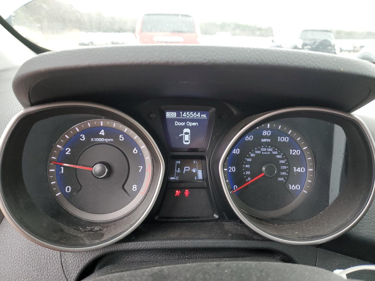 2013 Hyundai Elantra - Image 9
