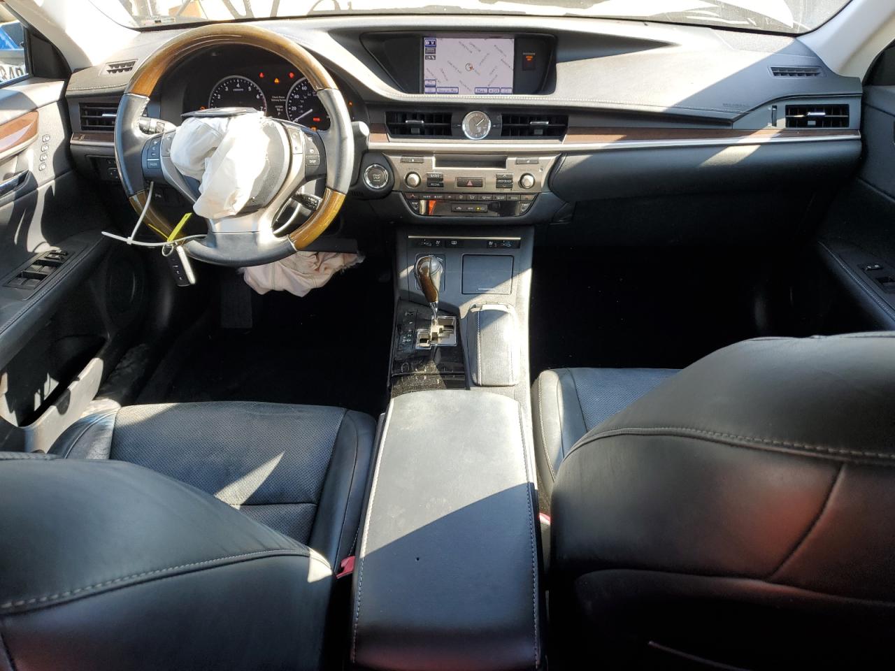 2013 Lexus ES - Image 8