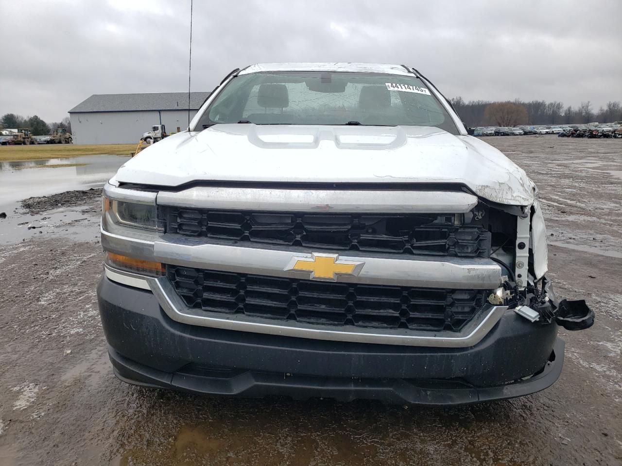 2016 Chevrolet Silverado - Image 5