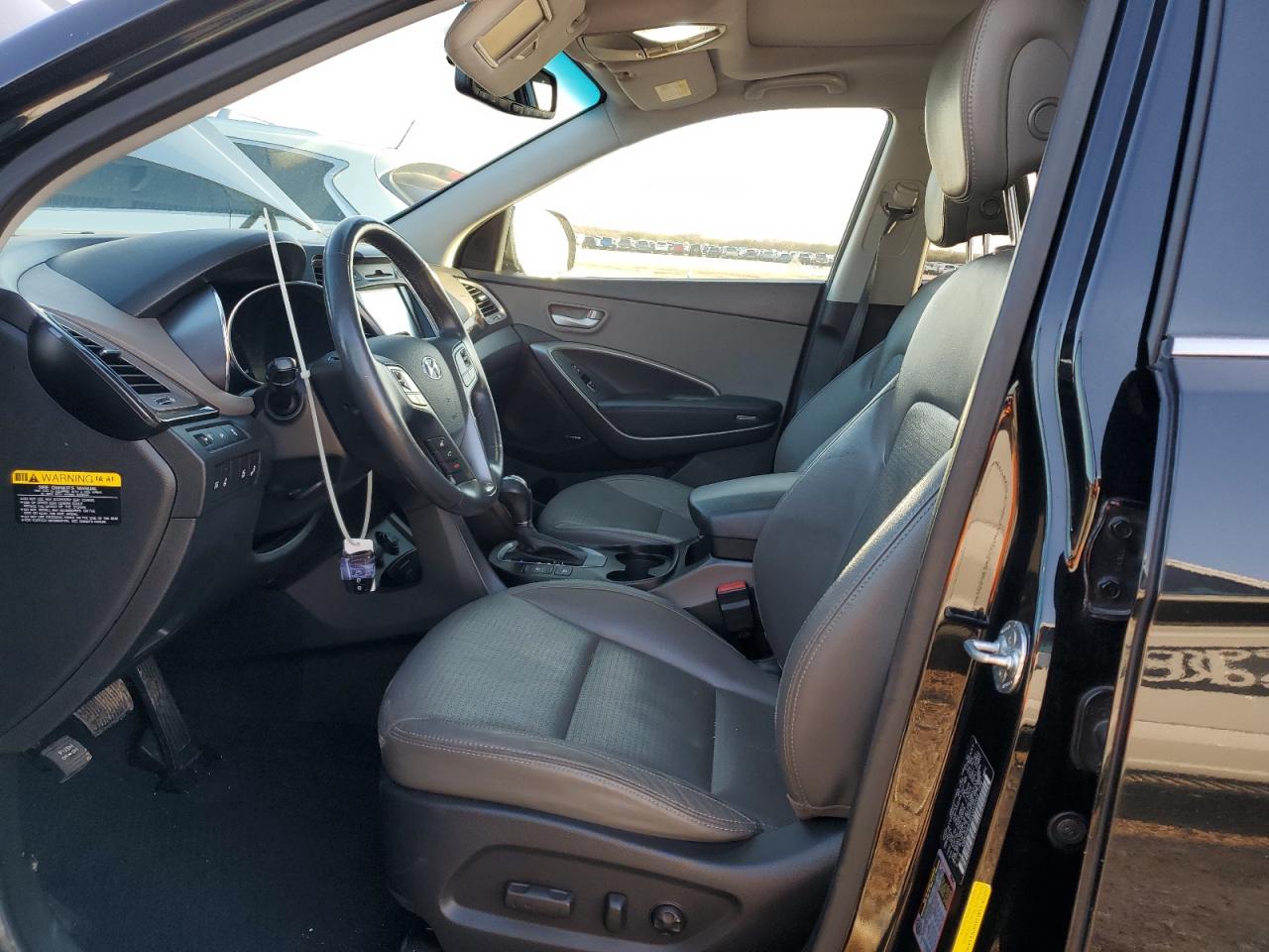 2014 Hyundai Santa Fe - Image 7