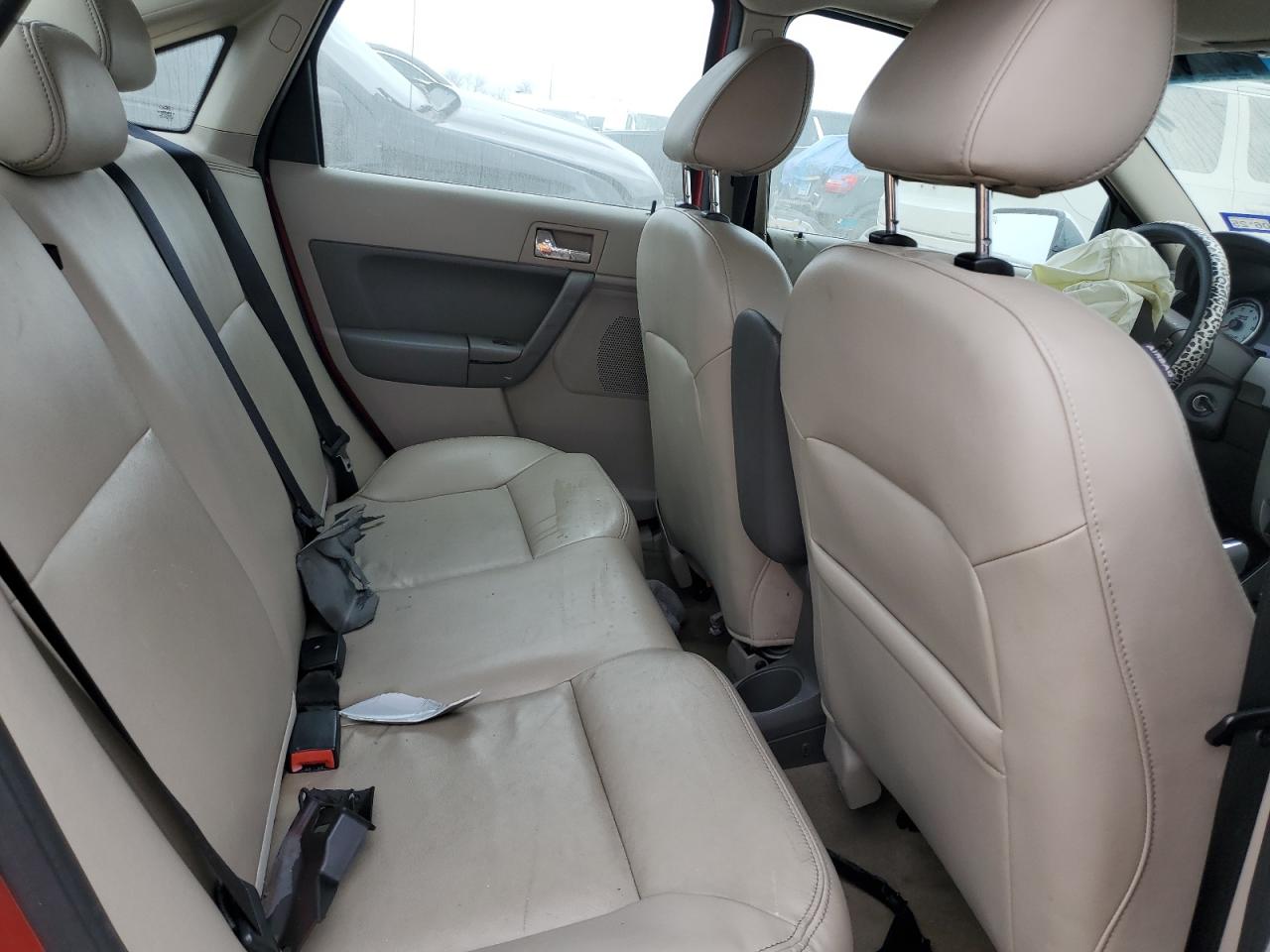 2010 Ford Focus - Image 10