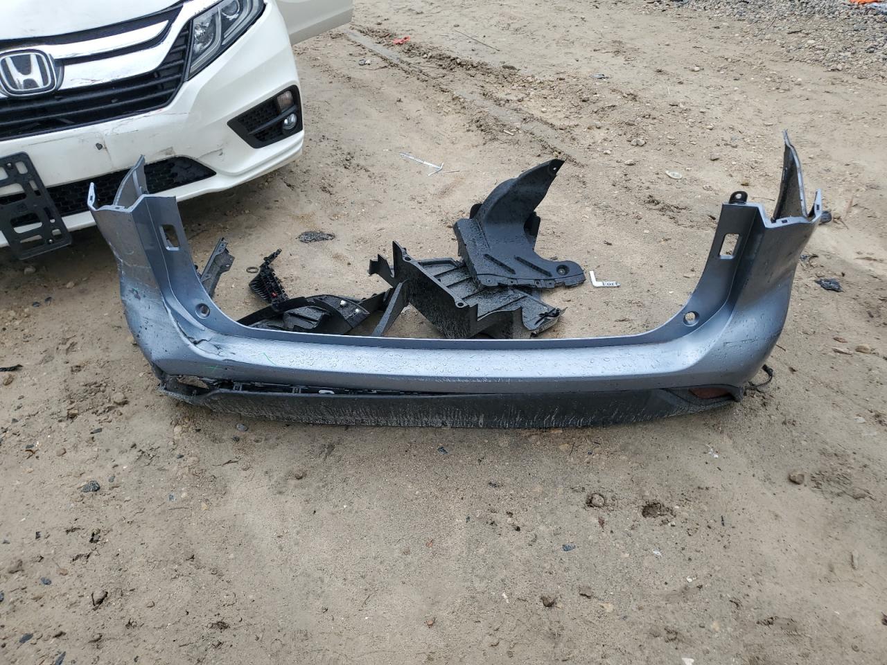 2021 Toyota Highlander - Image 13