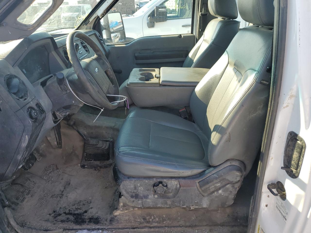 2015 Ford F250 - Image 7