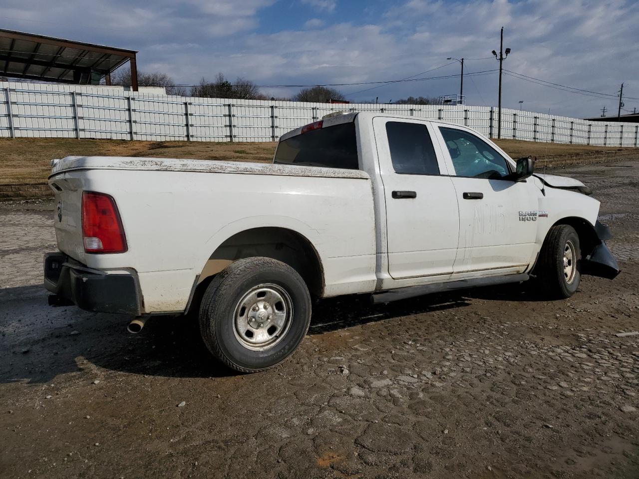 2017 RAM 1500 - Image 3