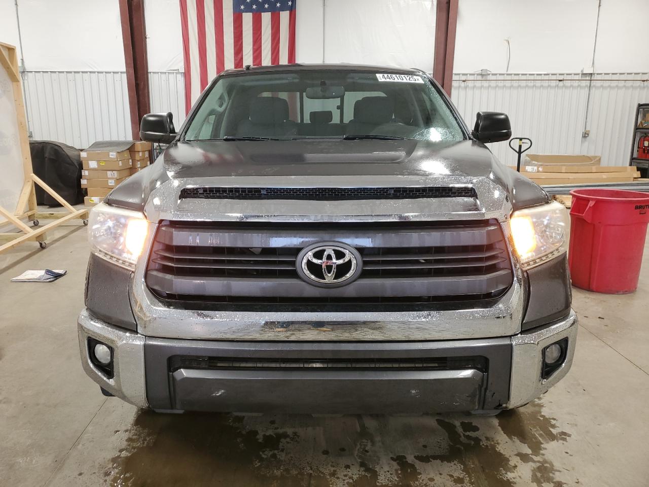 2014 Toyota Tundra - Image 5