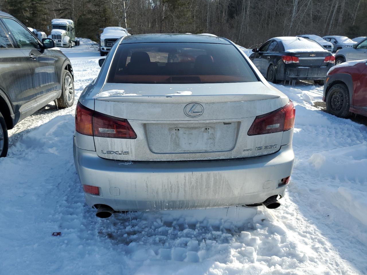 2006 Lexus IS - Image 6