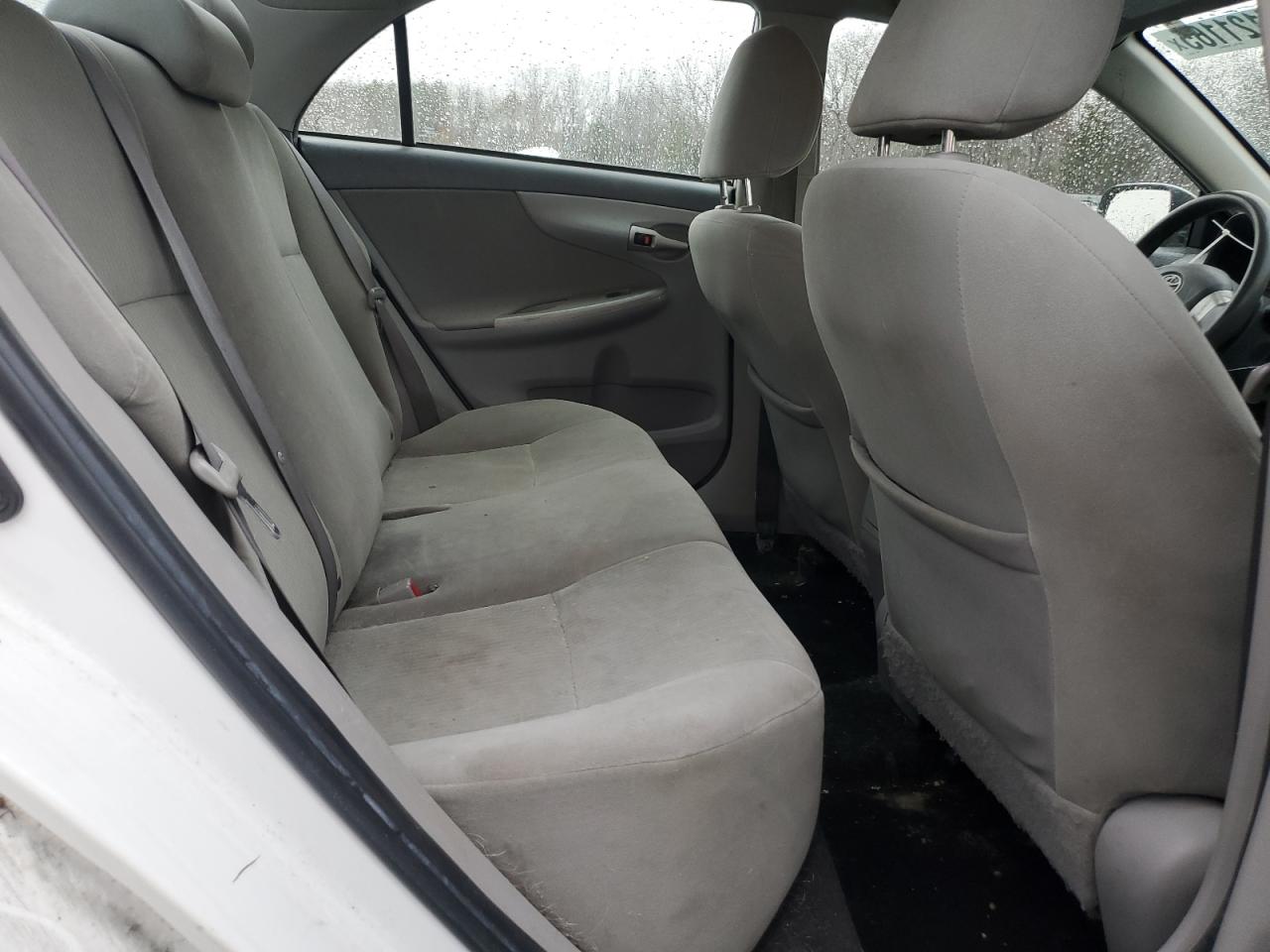 2010 Toyota Corolla - Image 10