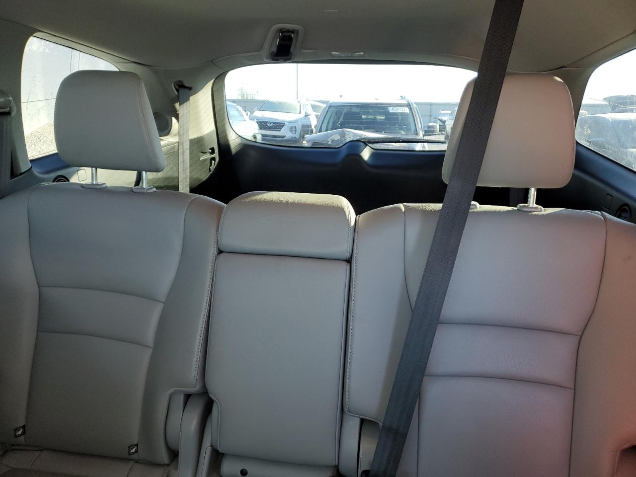 2016 Honda Pilot - Image 10