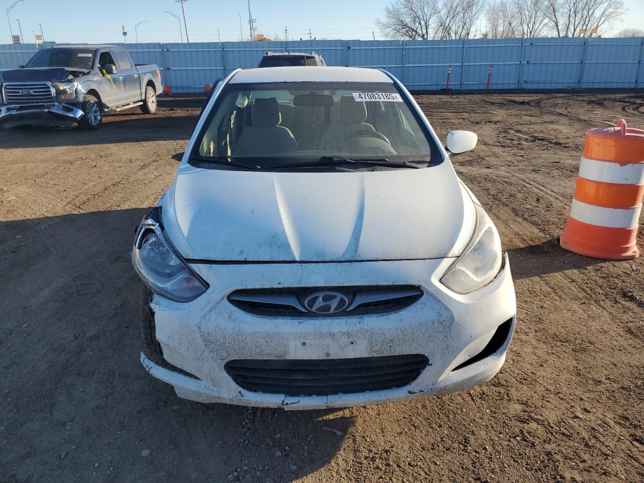 2013 Hyundai Accent - Image 5