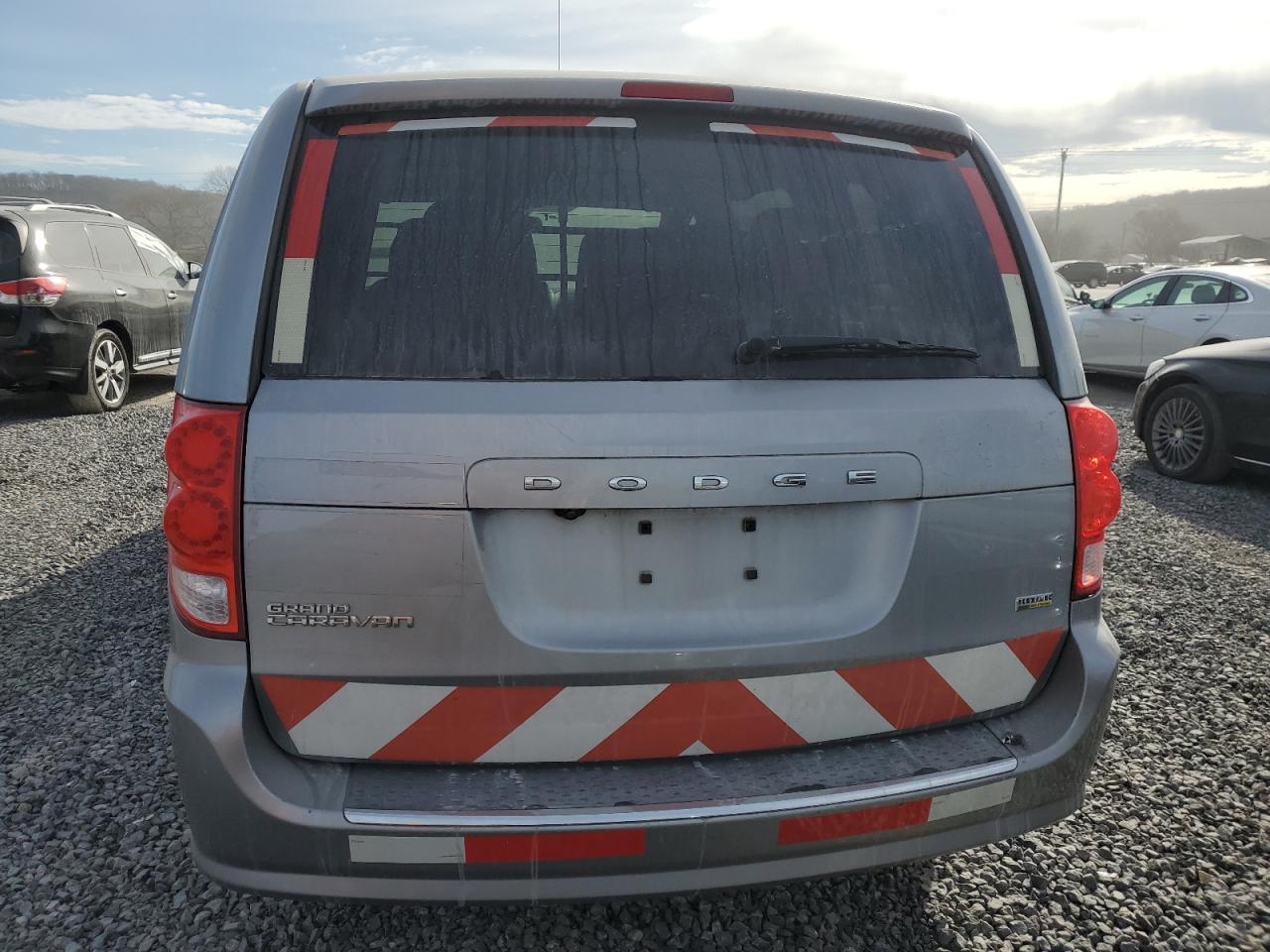 2018 Dodge Caravan - Image 6