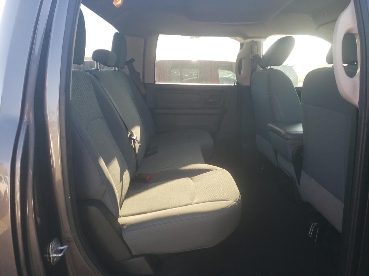 2018 RAM 1500 - Image 11