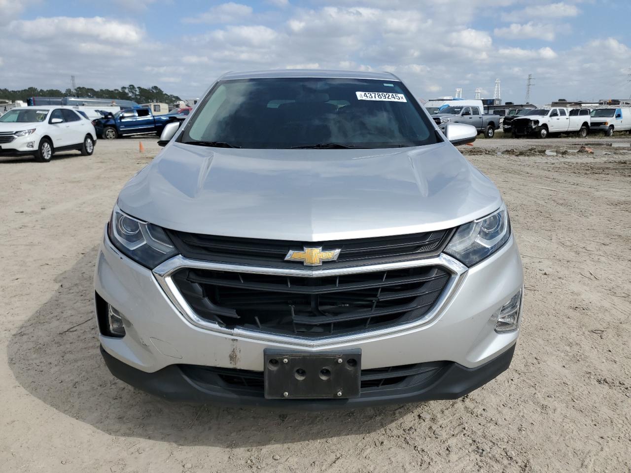 2019 Chevrolet Equinox - Image 5