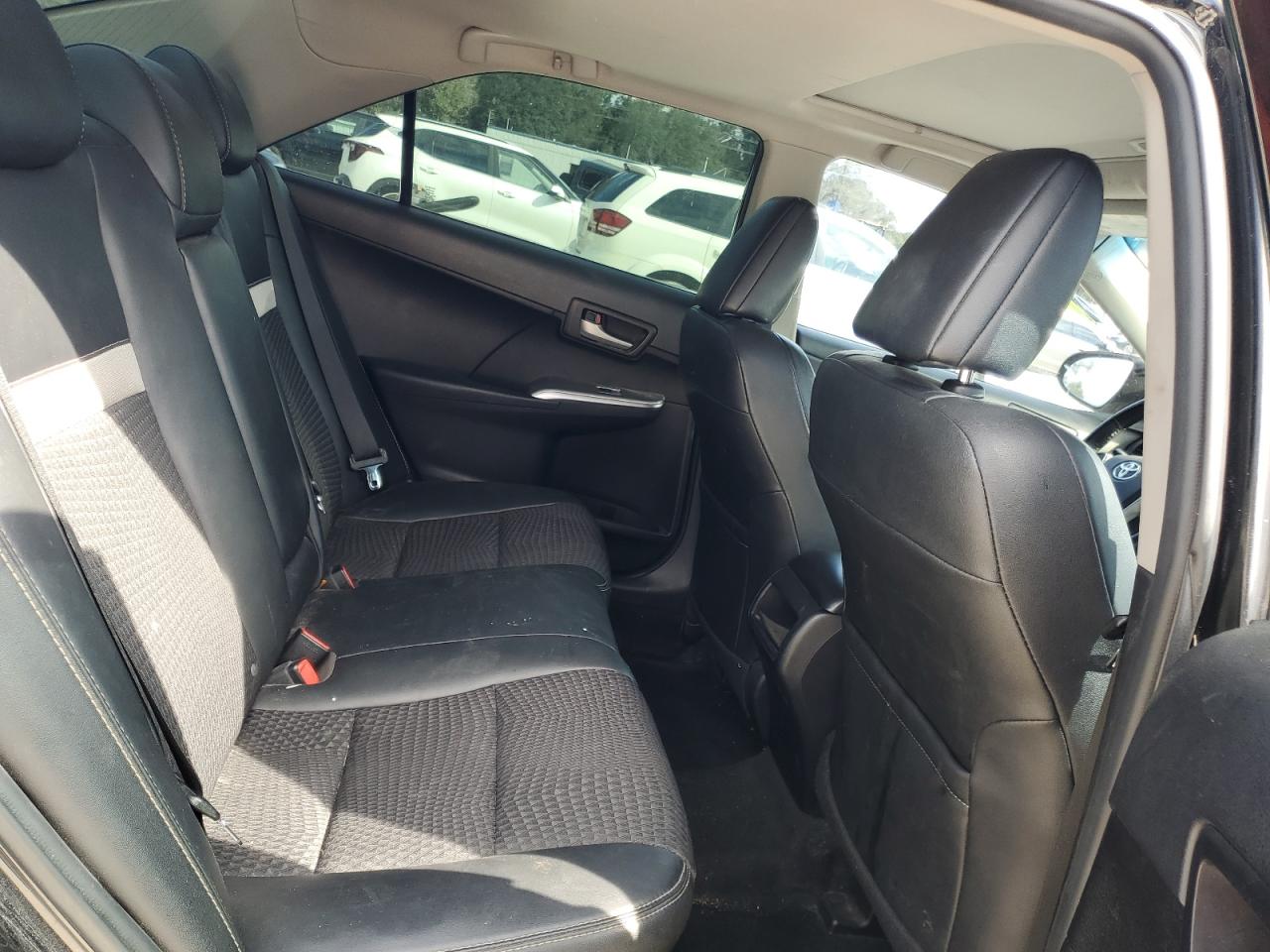 2012 Toyota Camry - Image 10