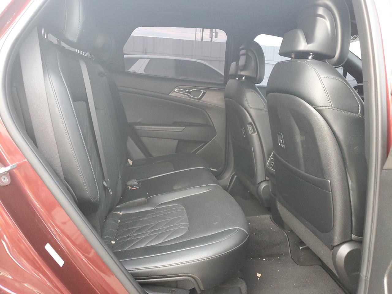 2023 Kia Sportage - Image 11