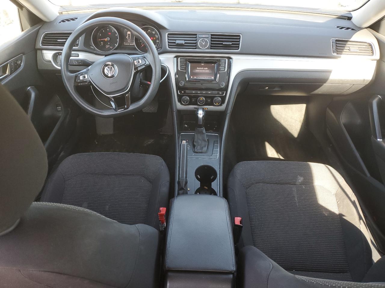 2016 Volkswagen Passat - Image 8