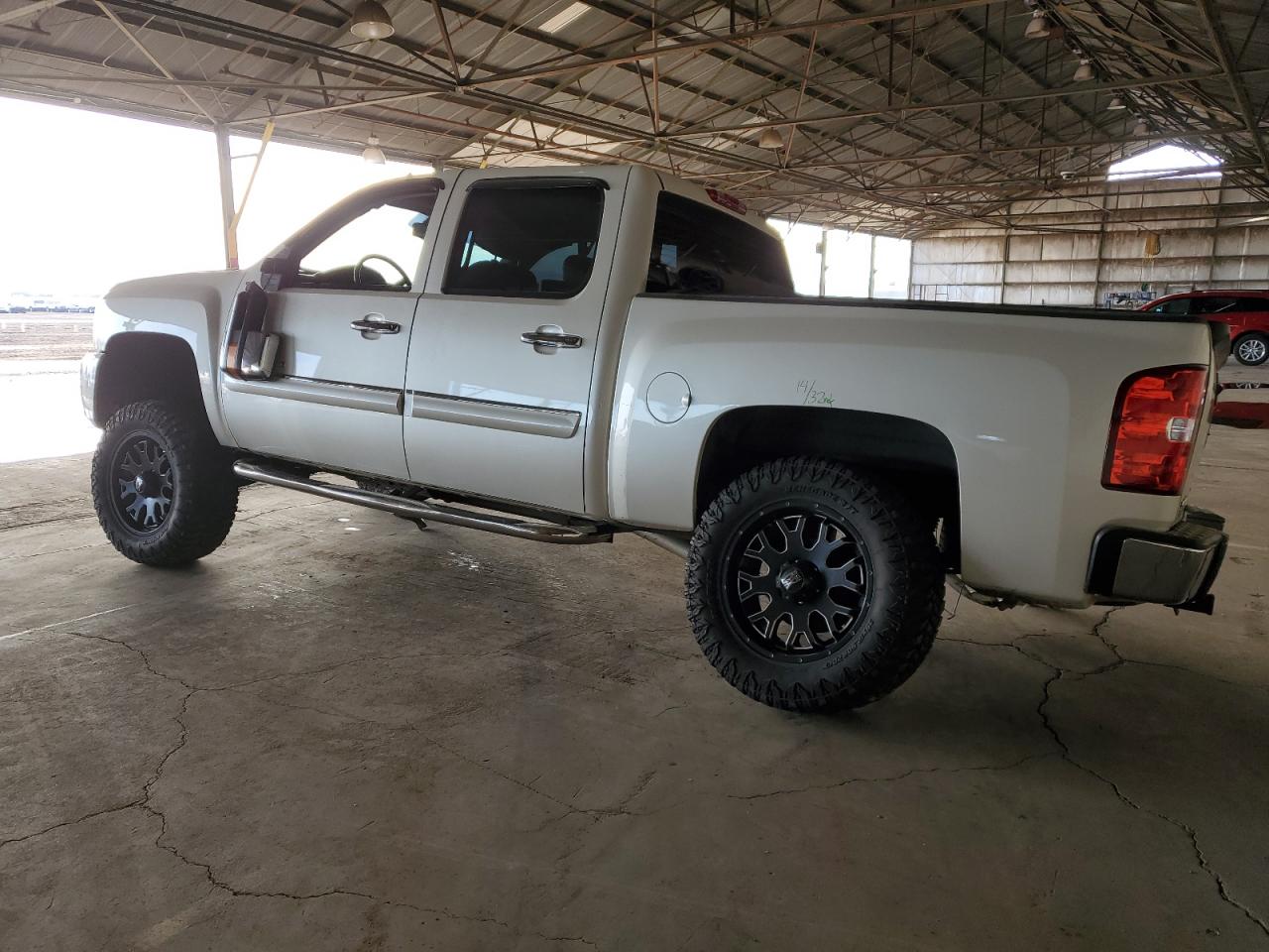 2011 Chevrolet Silverado - Image 2