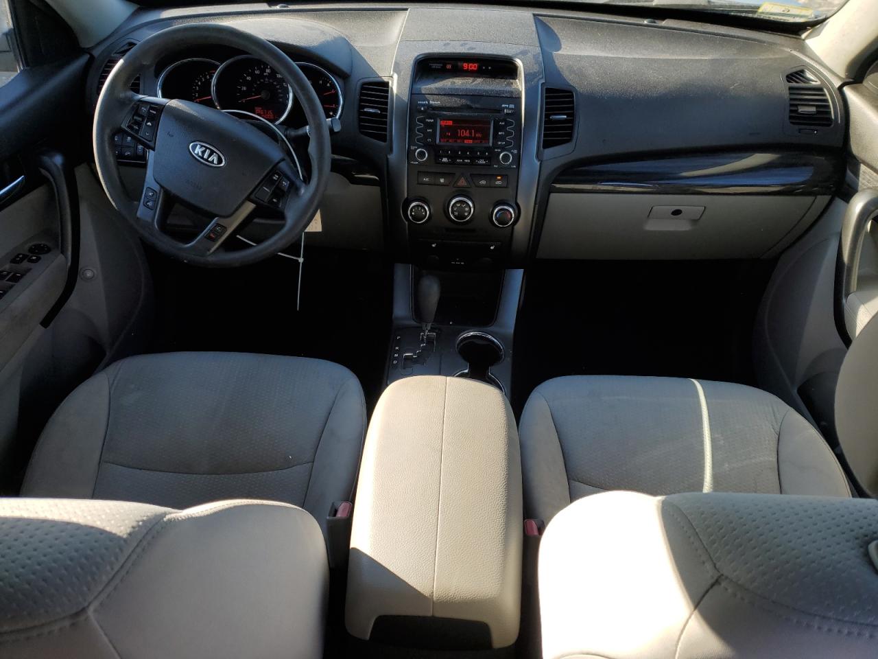 2012 Kia Sorento - Image 8